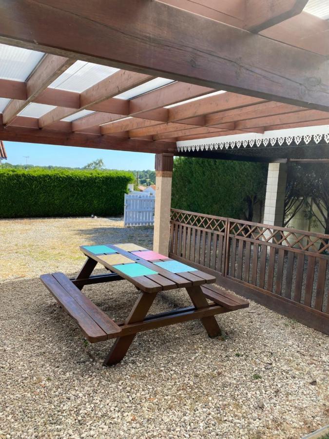 Maison Vendeenne A 10 Min De La Mer Avrille  Экстерьер фото